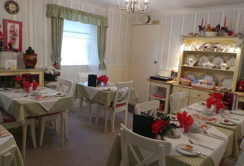 بنسيون Comely Bank Guest House