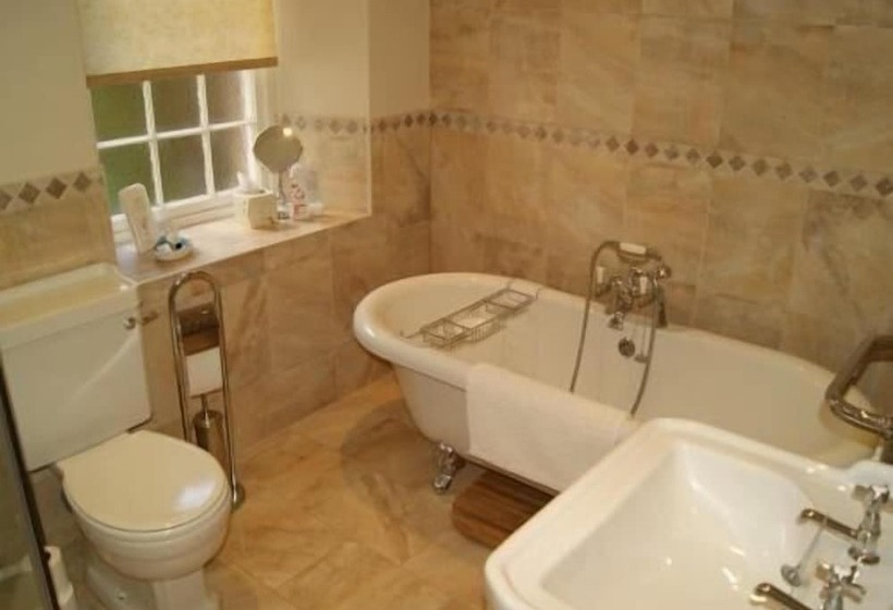 بنسيون Comely Bank Guest House