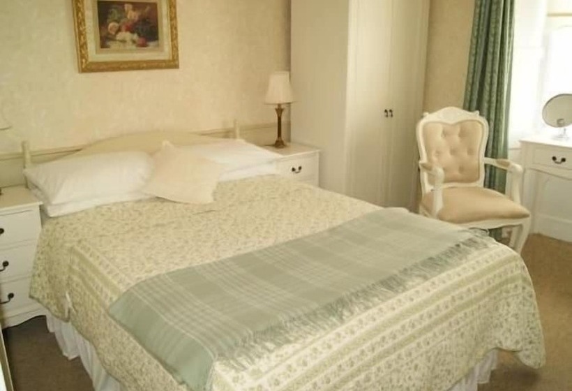 بنسيون Comely Bank Guest House