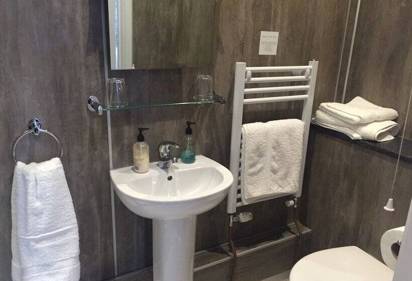 بنسيون Edgcumbe Guest House