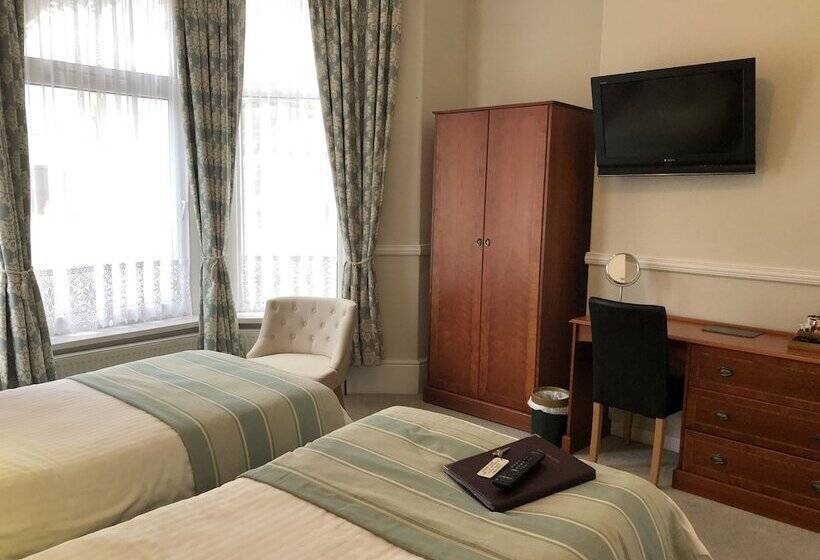 بنسيون Edgcumbe Guest House