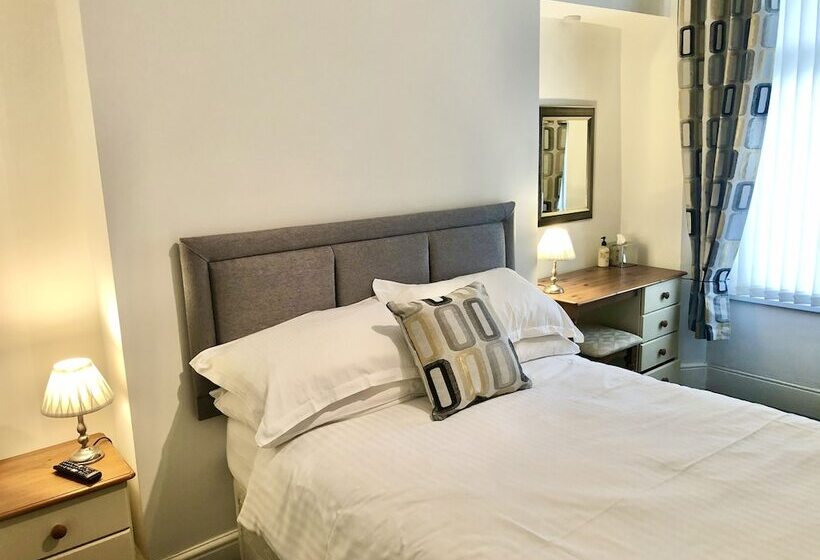 بنسيون Edgcumbe Guest House