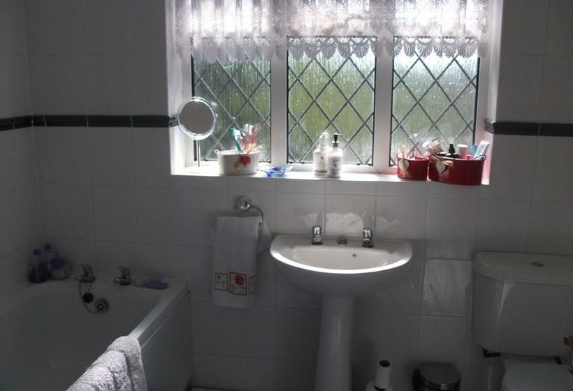 ペンション Amber House