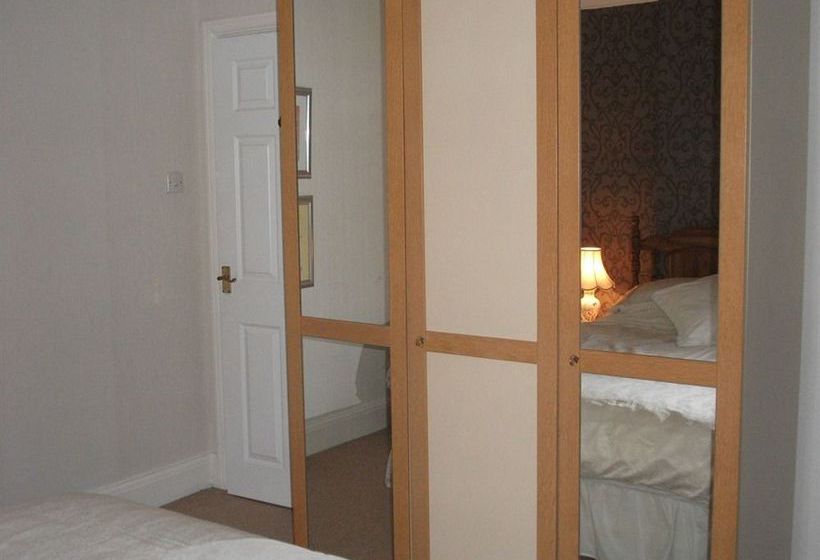 ペンション Amber House