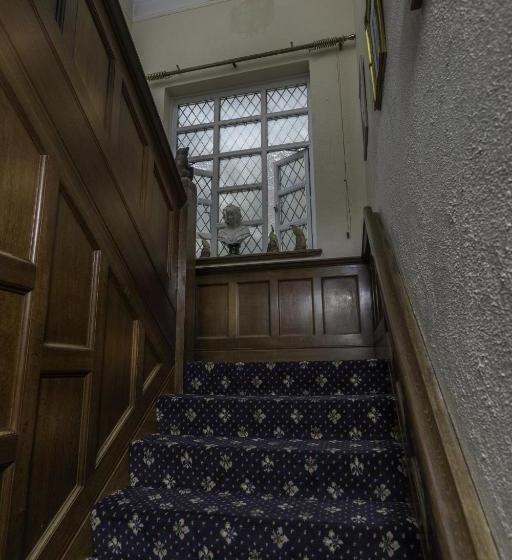 پانسیون Lyme Bay House