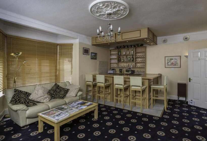 پانسیون Lyme Bay House