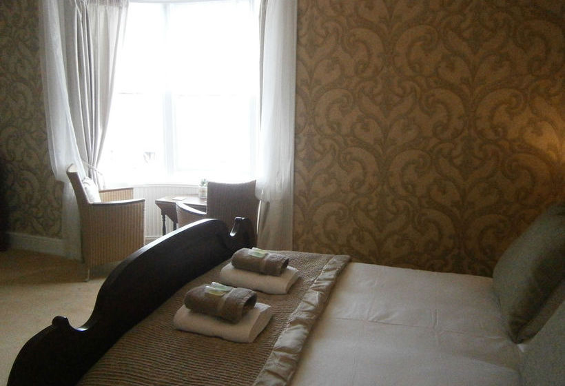 פנסיון Seasons Guest House