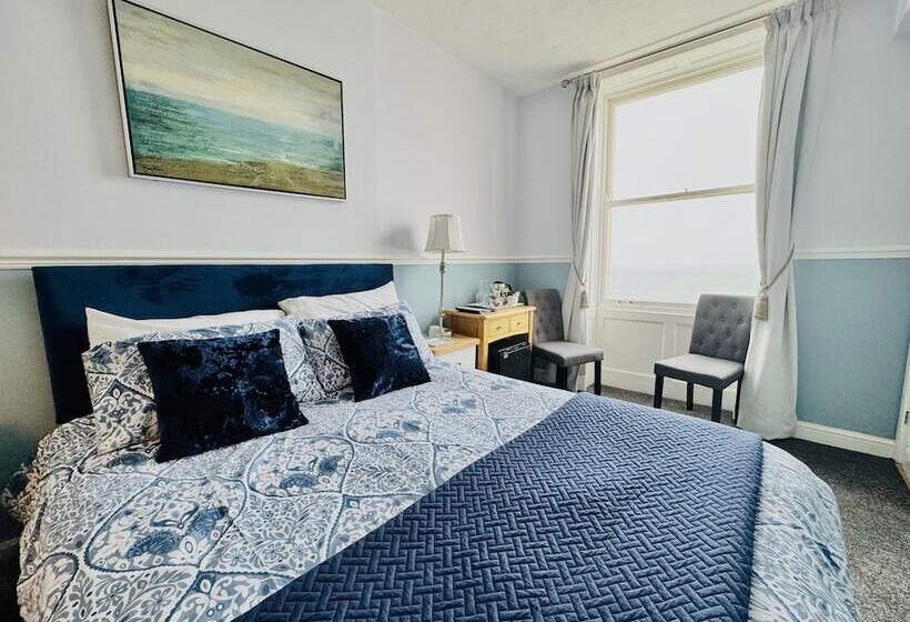 بنسيون The Angove