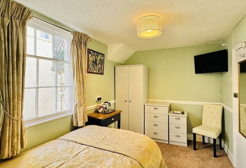 بنسيون The Angove