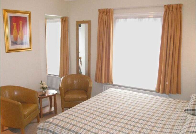 پانسیون The Coach House