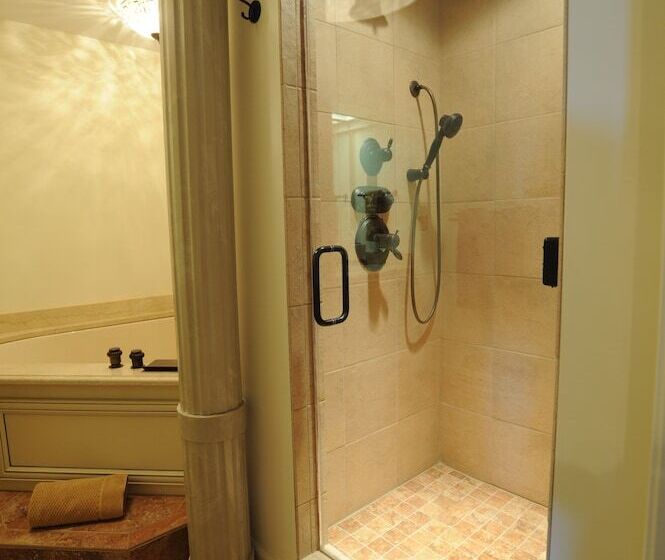 بنسيون The Legend Of French Lick