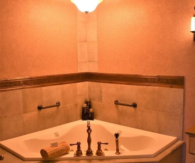 بنسيون The Legend Of French Lick