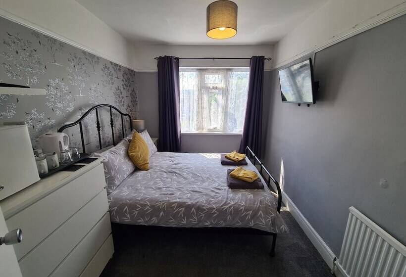 پانسیون The Roslyn Guest House