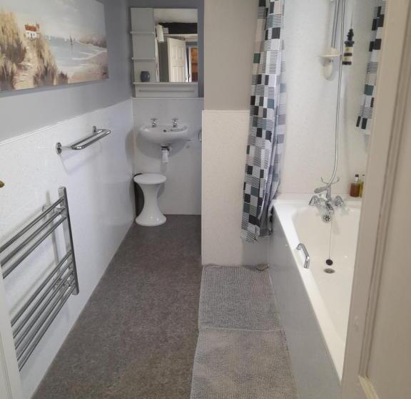 פנסיון Valentine Guest House