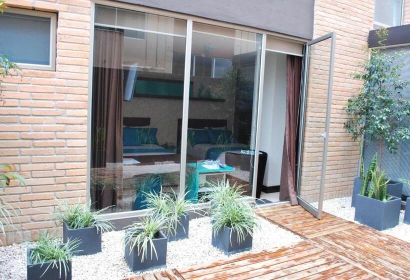 Rioné Hotel Boutique