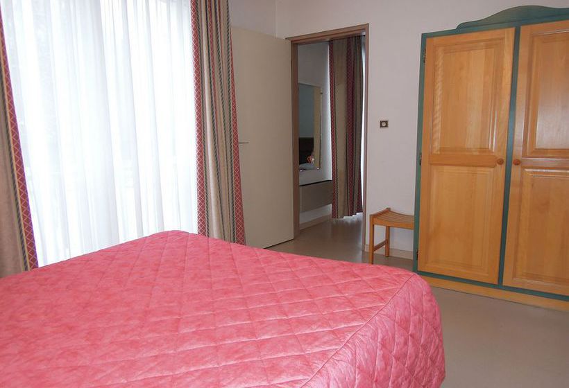 Grands Chenes Du Parc