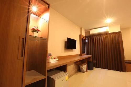 The Plubpla Serviced Apartment