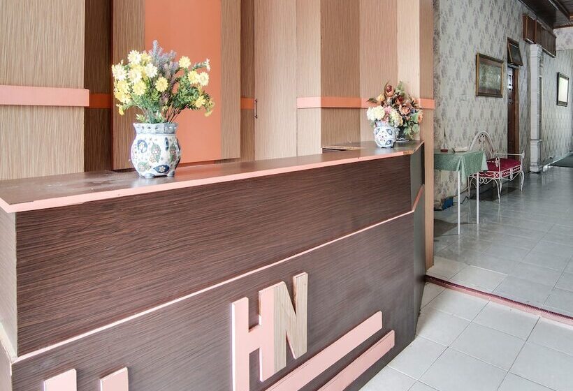 בית מלון כפרי Oyo 92055 Nirvana Homestay Syariah