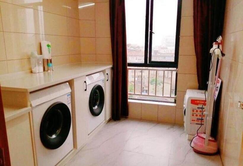 Hotel City Comfort Inn Nanzhang Bus Station