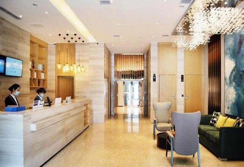 Hotel City Comfort Inn Nanzhang Bus Station