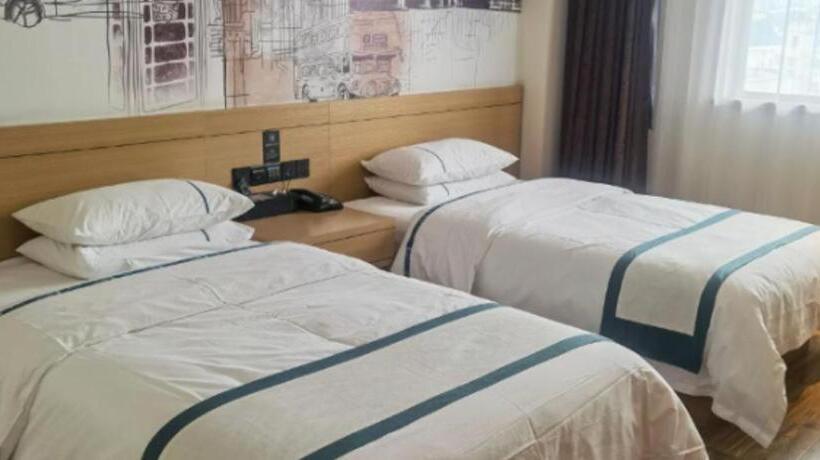 호텔 City Comfort Inn Shiyan Wudang Mountain