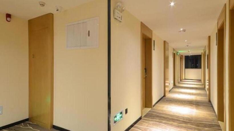 호텔 City Comfort Inn Shiyan Wudang Mountain