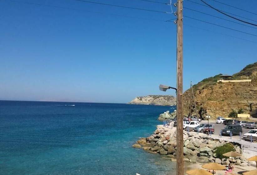 Отель Fotula Studios