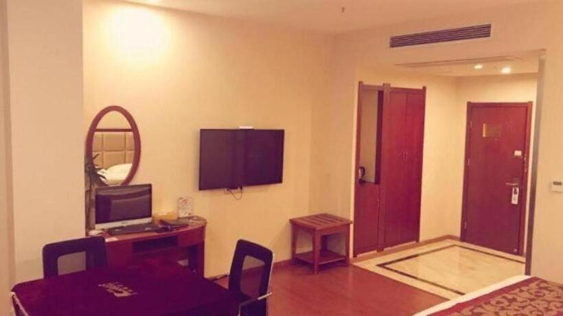 酒店 Greentree Inn Jiangxi Shangrao Qianshan Ehu Avenue Express