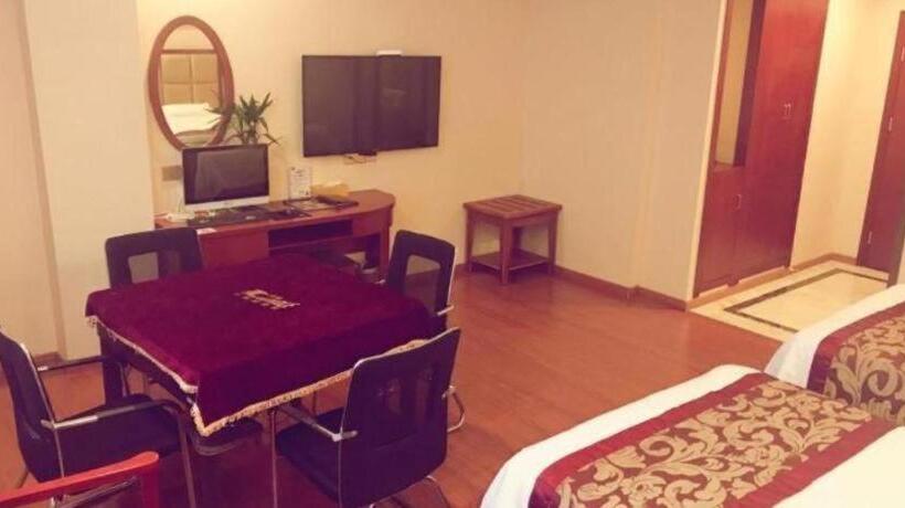 酒店 Greentree Inn Jiangxi Shangrao Qianshan Ehu Avenue Express