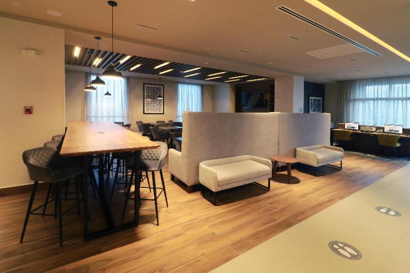 ホテル Holiday Inn Express Monterrey Fundidora, An Ihg