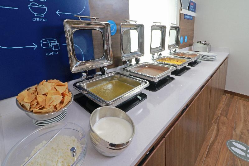 ホテル Holiday Inn Express Monterrey Fundidora, An Ihg