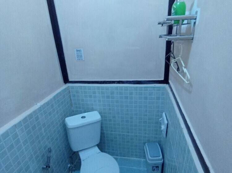 تختخواب و صبحانه Forest Camp El Nido