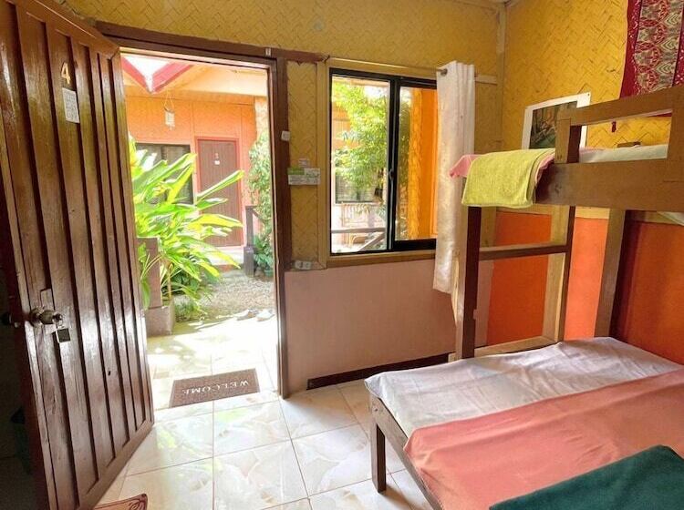 تختخواب و صبحانه Forest Camp El Nido