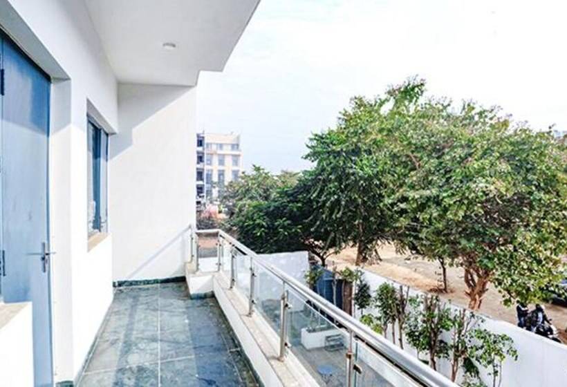 בית מלון כפרי Fab Golf Luxury