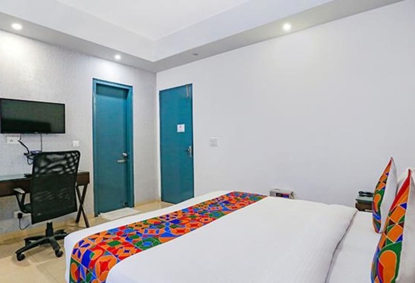 בית מלון כפרי Fab Golf Luxury