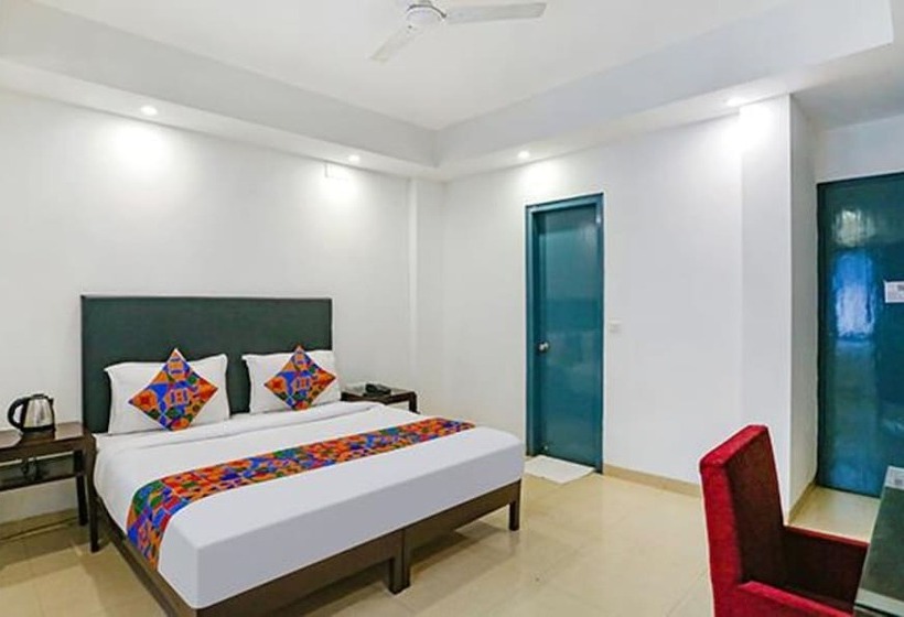 בית מלון כפרי Fab Golf Luxury