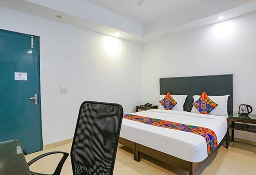 בית מלון כפרי Fab Golf Luxury