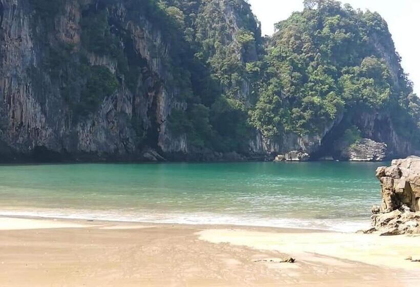 بنسيون Cashew Nut Bungalow, Ko Mook