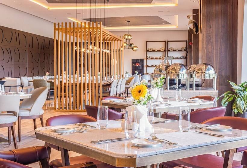 בית מלון כפרי Hilton Garden Inn Samarkand Afrosiyob