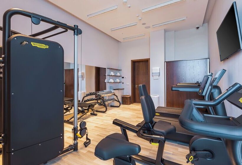 فندق Hilton Garden Inn Samarkand Afrosiyob