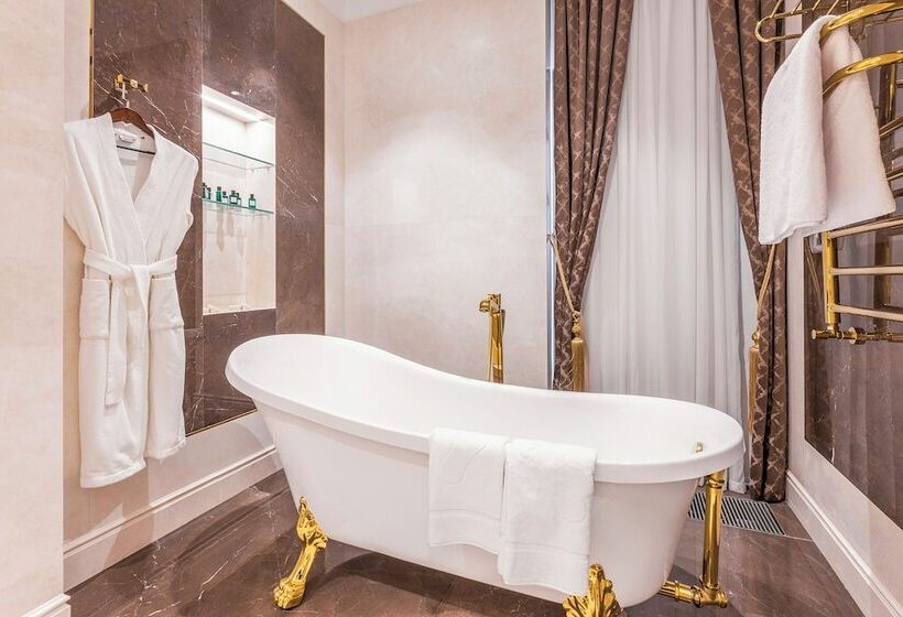 فندق Hilton Garden Inn Samarkand Afrosiyob