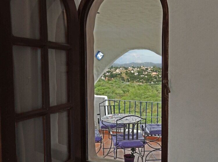 Общежитие El Faro De Carpier