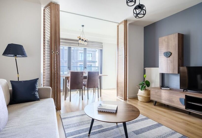 ホテル Avangart Residence By Newinn