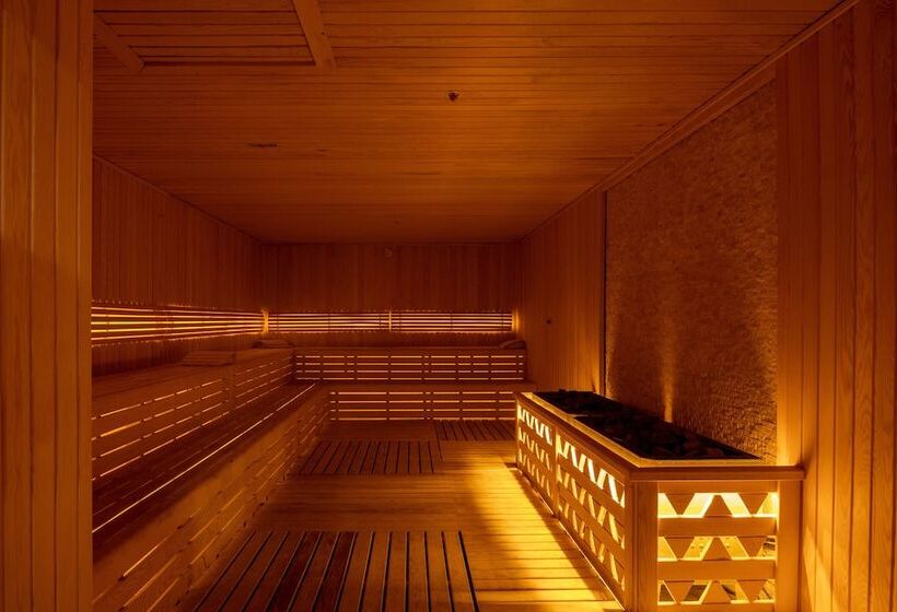 ホテル Avangart Residence By Newinn