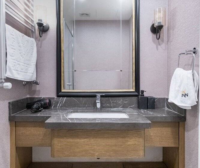 ホテル Avangart Residence By Newinn