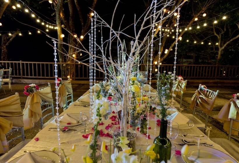 בית מלון כפרי Canyon Woods Resort Club