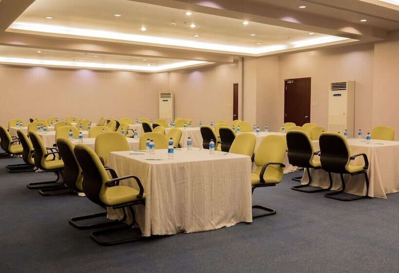 בית מלון כפרי Canyon Woods Resort Club