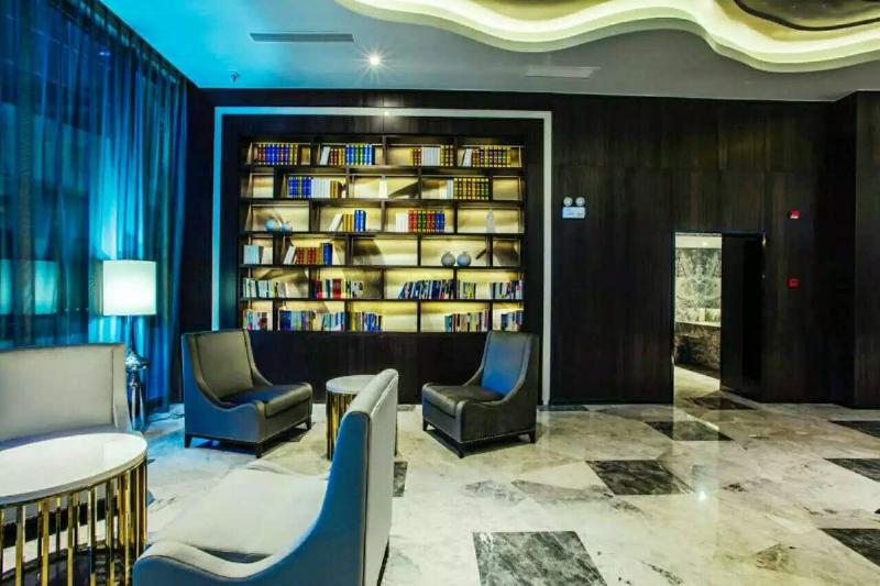 فندق Crystal Orange