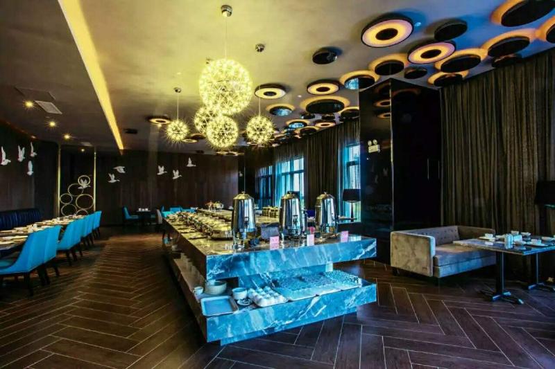 فندق Crystal Orange