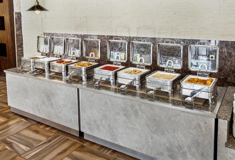 Отель Dedeman Kemer Resort Ultra All Inclusive